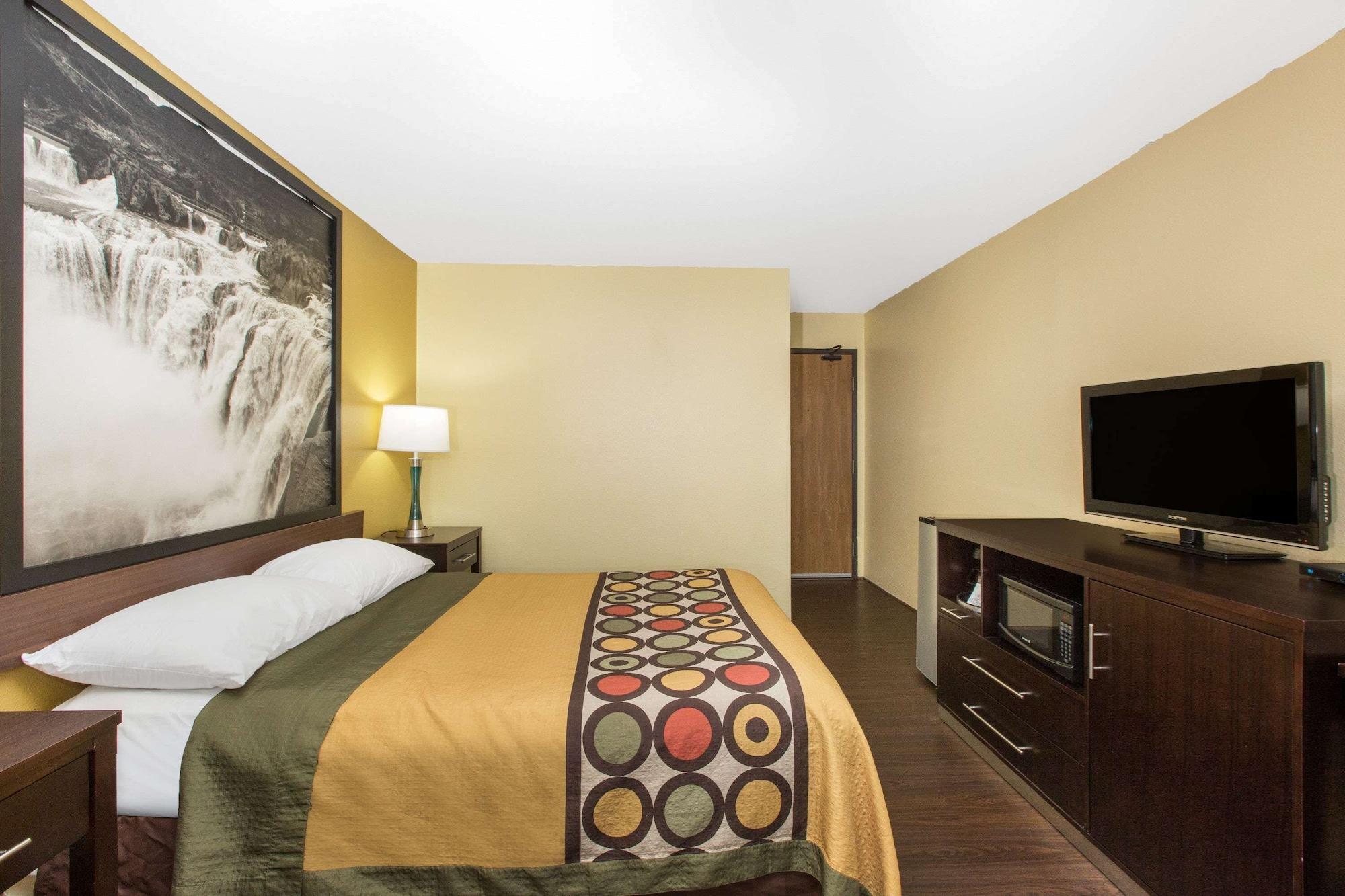 Super 8 By Wyndham Nampa Hotel Екстериор снимка