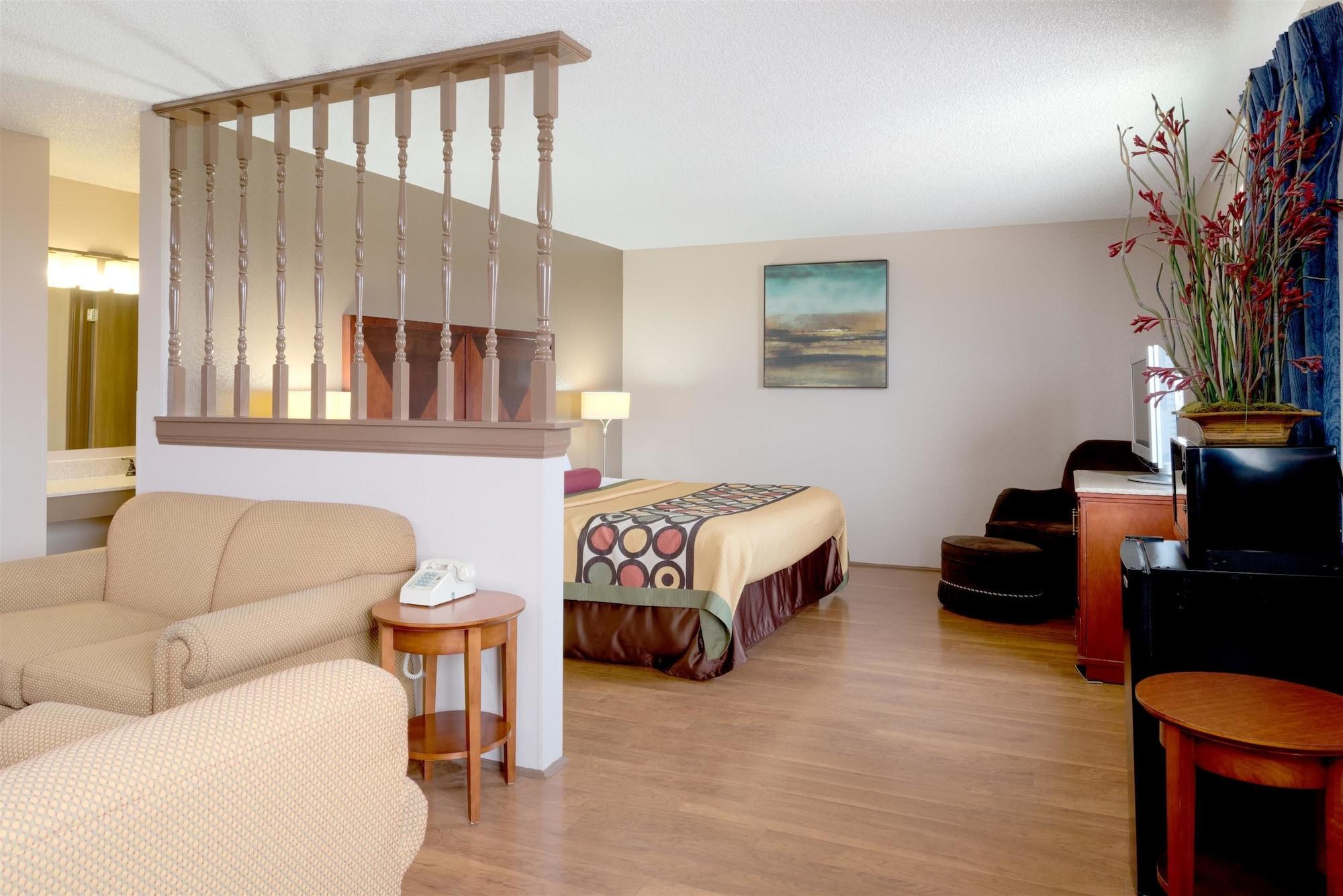 Super 8 By Wyndham Nampa Hotel Екстериор снимка