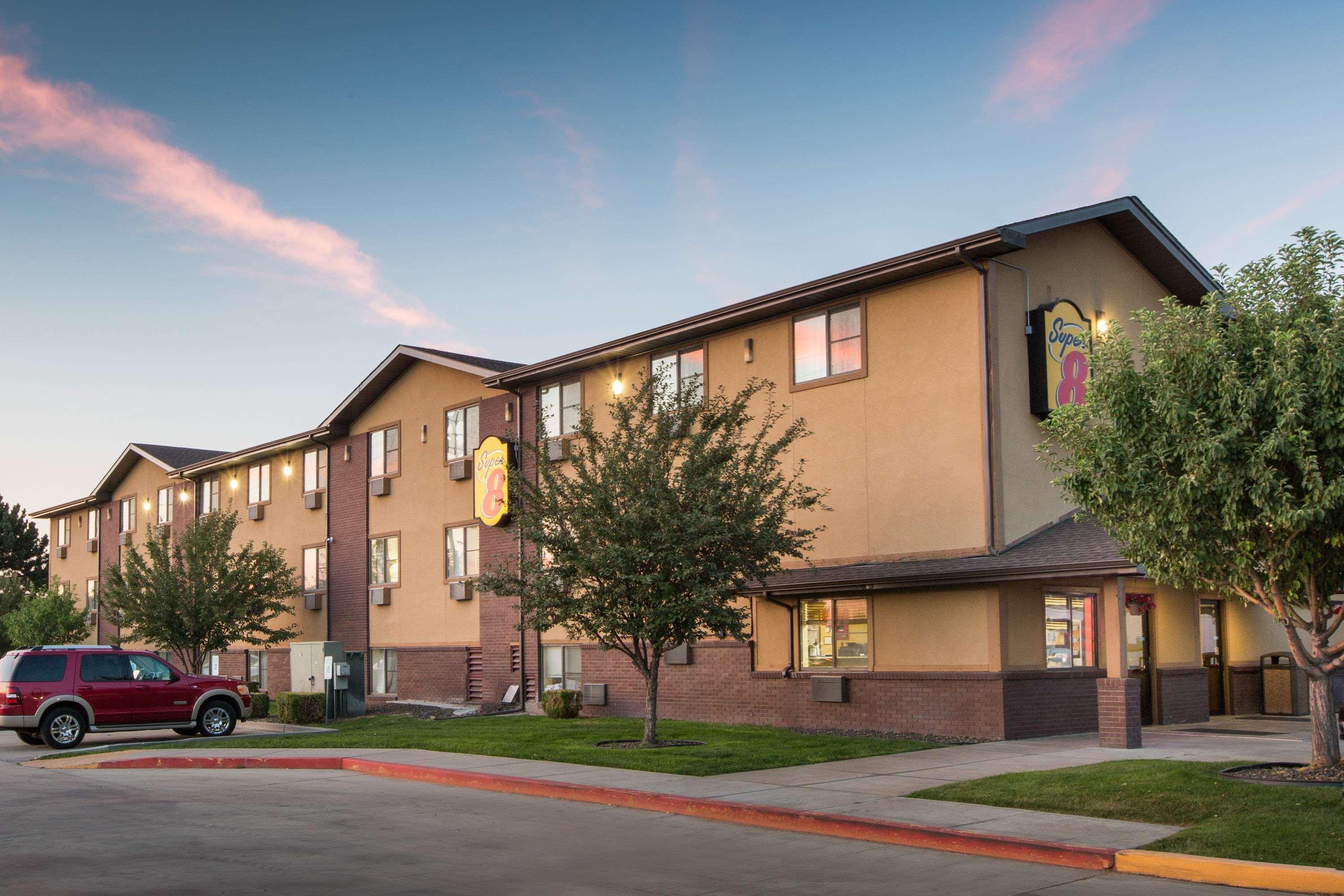 Super 8 By Wyndham Nampa Hotel Екстериор снимка