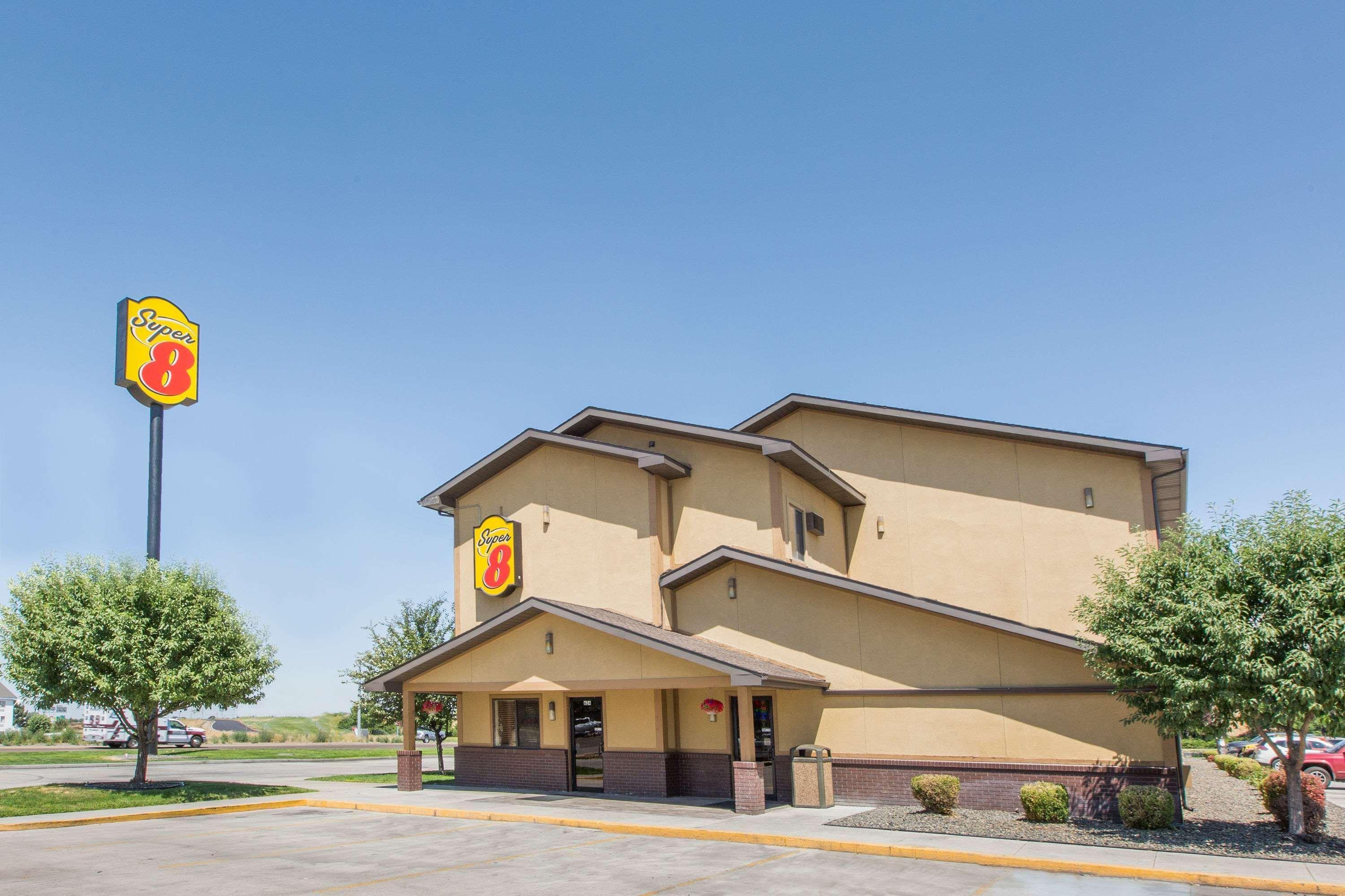 Super 8 By Wyndham Nampa Hotel Екстериор снимка