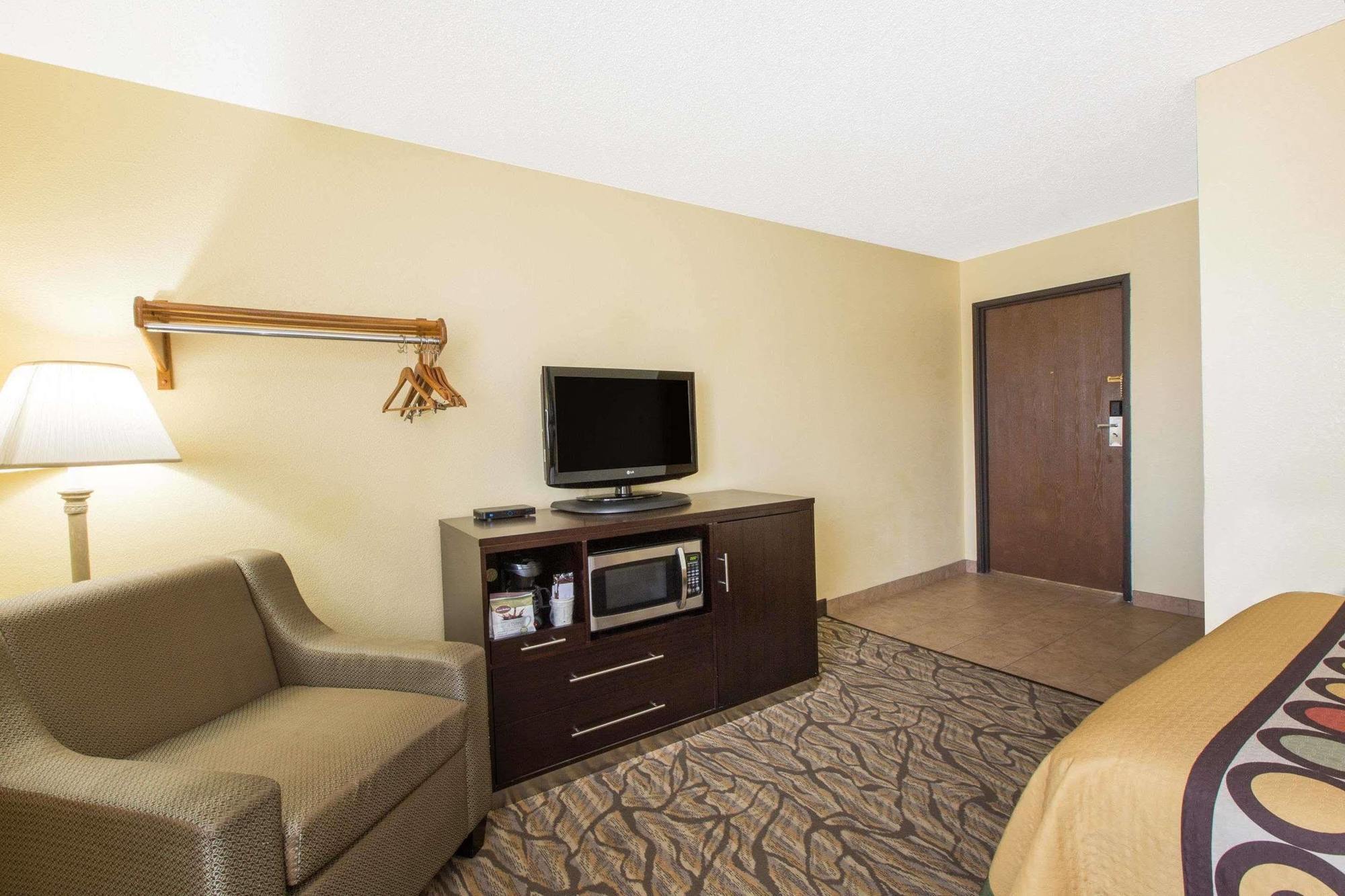 Super 8 By Wyndham Nampa Hotel Екстериор снимка